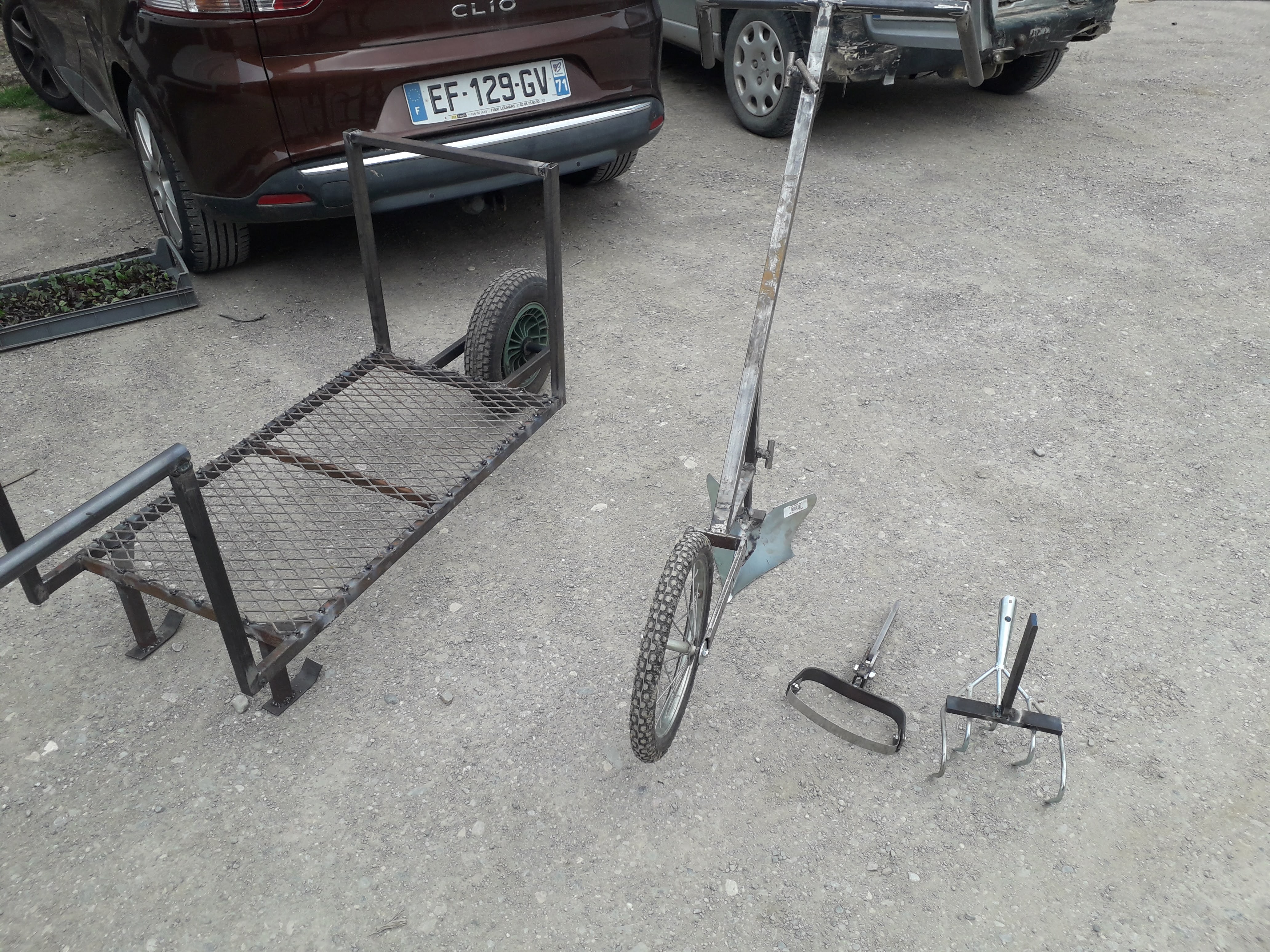 2022, fabrication d&rsquo;outils à l&rsquo;atelier&nbsp;paysan!